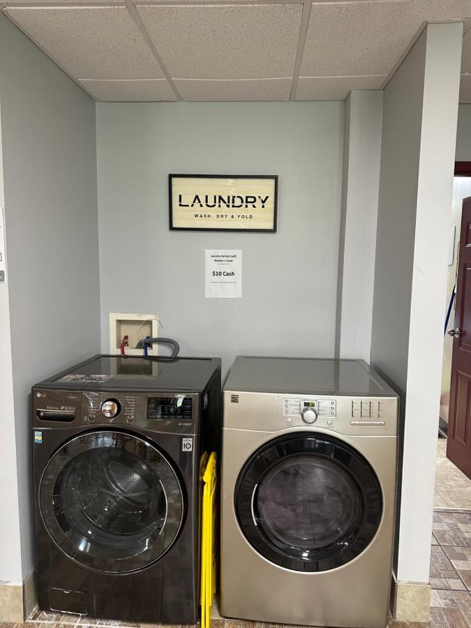Travellers Inn Fredericton Nb Waasis Экстерьер фото